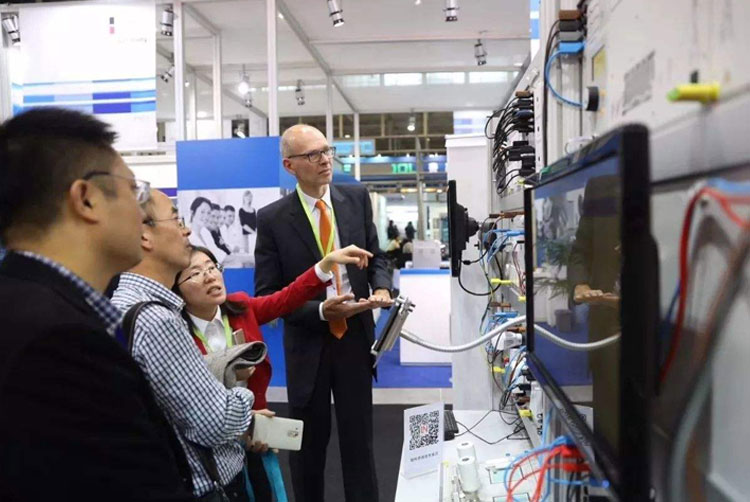 世界機械制造業(yè)發(fā)展四大趨勢之預測  loading=